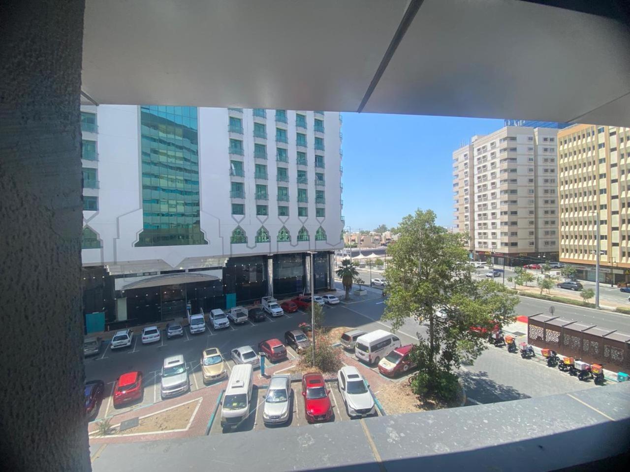 Dinar Hospedagem domiciliar Abu Dhabi